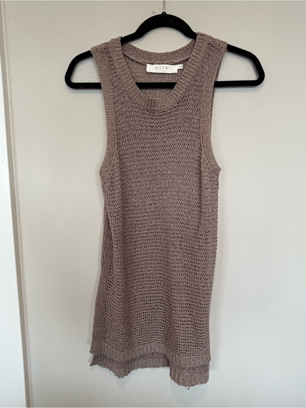 Astr Knit Sleeveless Tank in Taupe